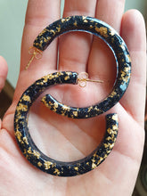 Charger l'image dans la galerie, BIG CRÉOLES • Plusieurs couleurs disponibles !