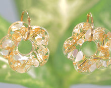 Charger l&#39;image dans la galerie, CARTAGENA — Perles dorées, feuilles d&#39;or, coquillages &amp; nacres
